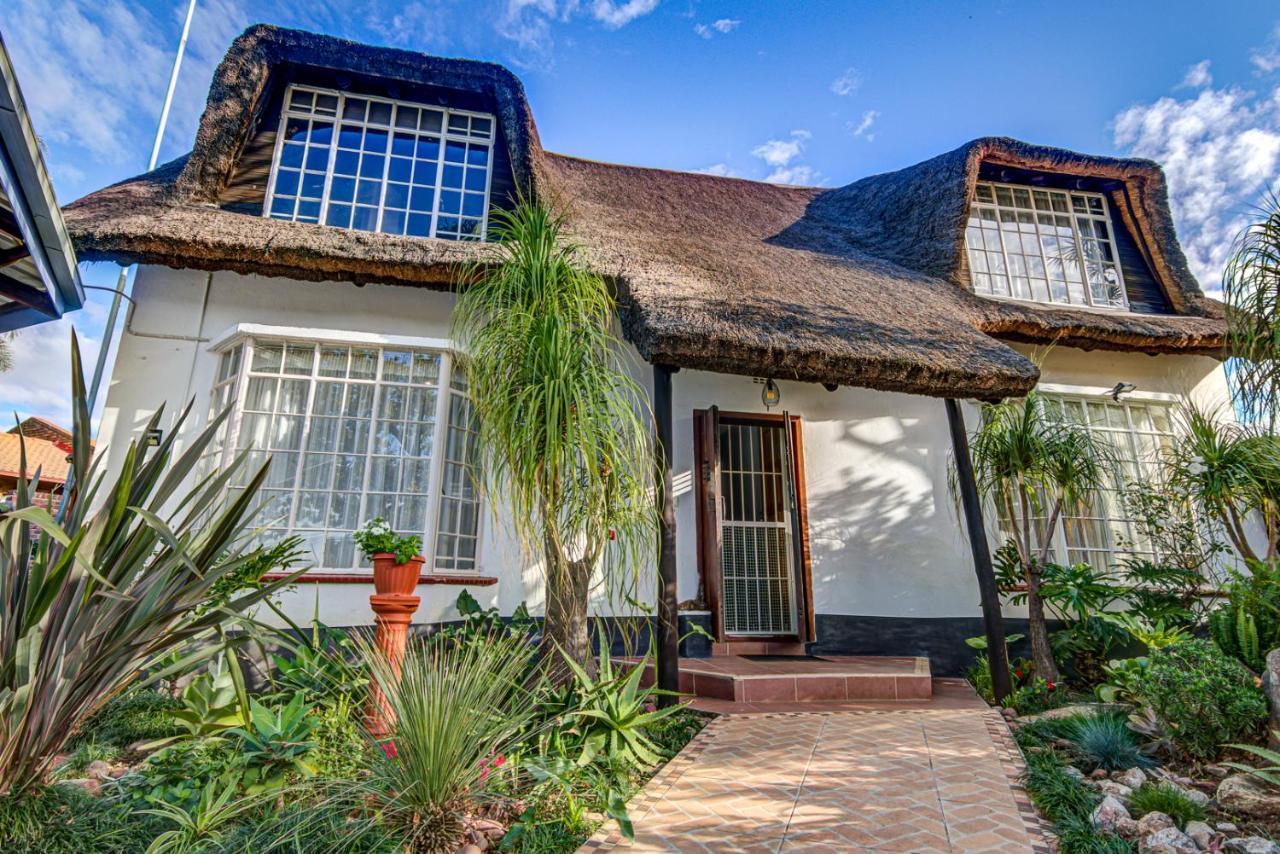 Lavender Villa No Loadshedding เคมป์ตัน พาร์ค ภายนอก รูปภาพ