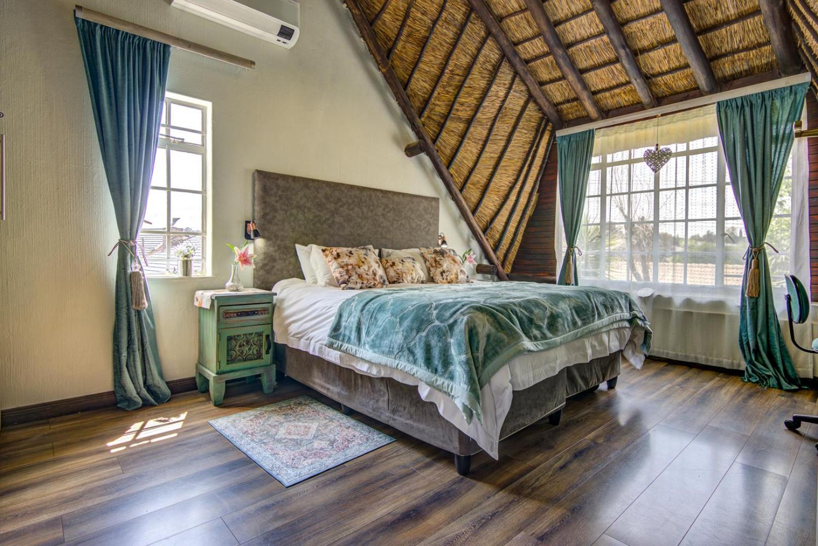 Lavender Villa No Loadshedding เคมป์ตัน พาร์ค ภายนอก รูปภาพ